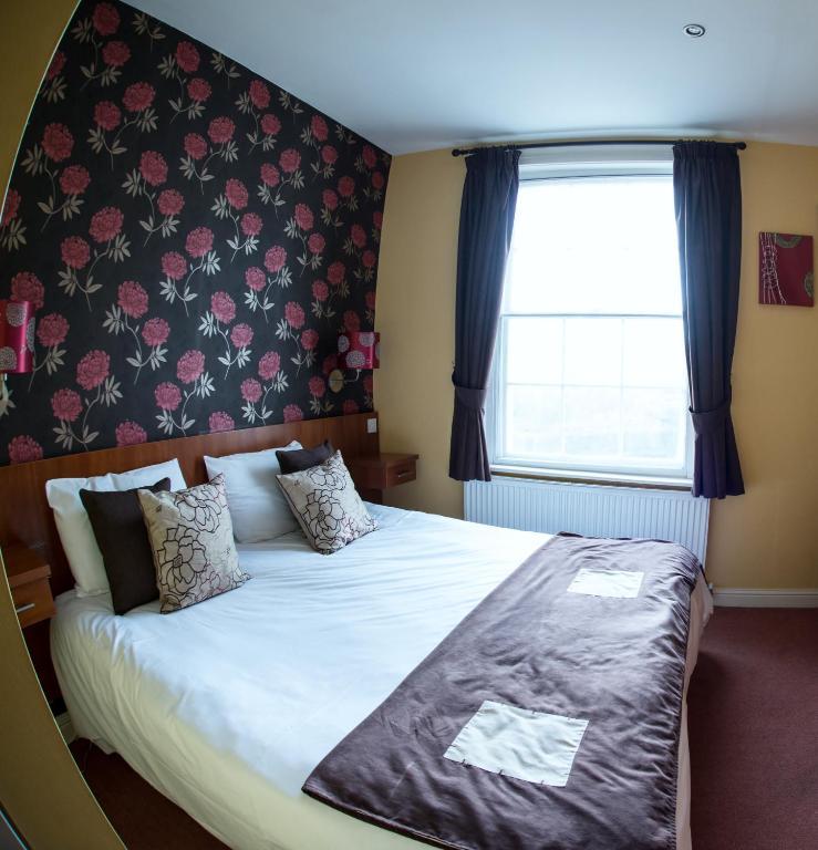 Thomas James Hotel Лемингтън Спа Стая снимка